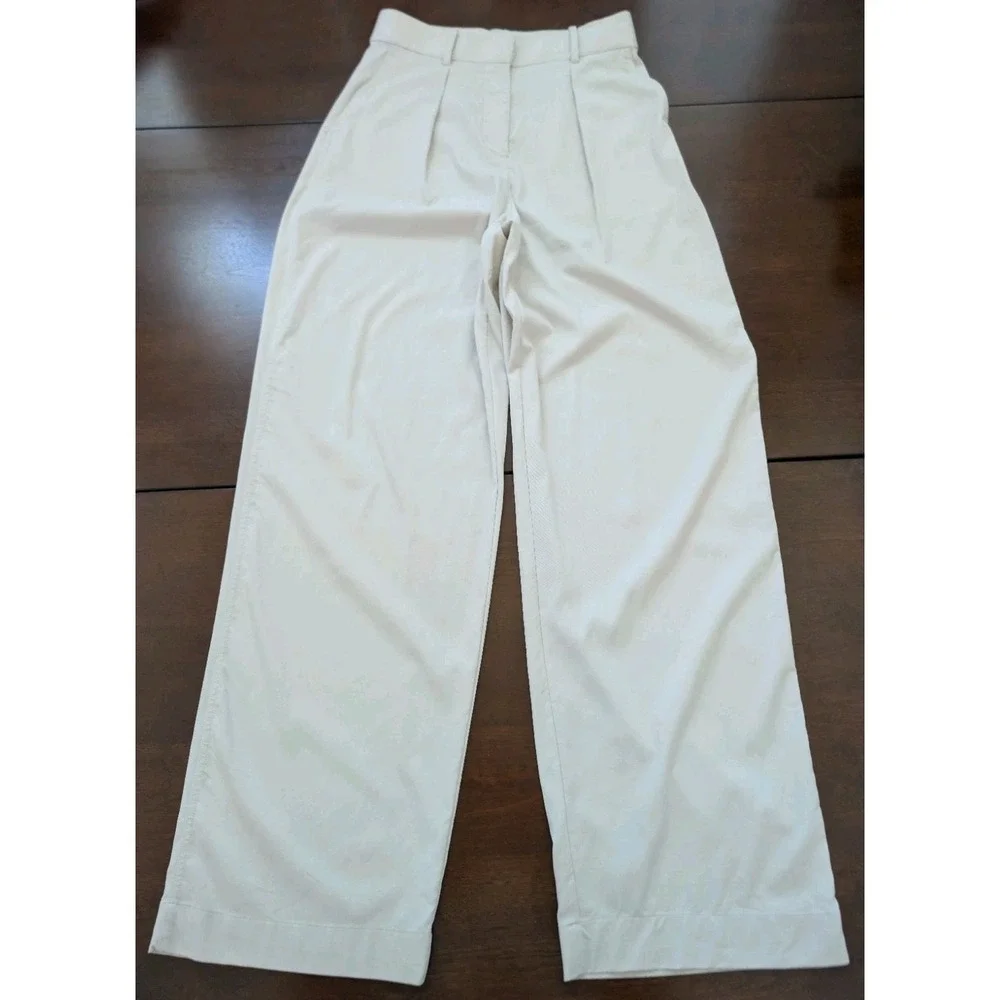 lululemon athletica lululemon pleat